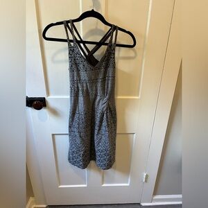 Athleta crisscrossed back sleeveless dress with Built in Shelf Bra Size XXS